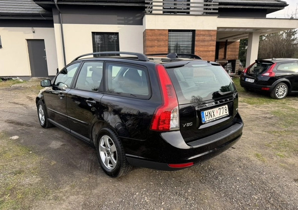 Volvo V50 cena 21900 przebieg: 215000, rok produkcji 2008 z Mysłowice małe 379